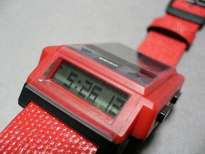 RARE* SEIKO FREQUENCY DRUM MACHINE LCD LED WATCH *red*