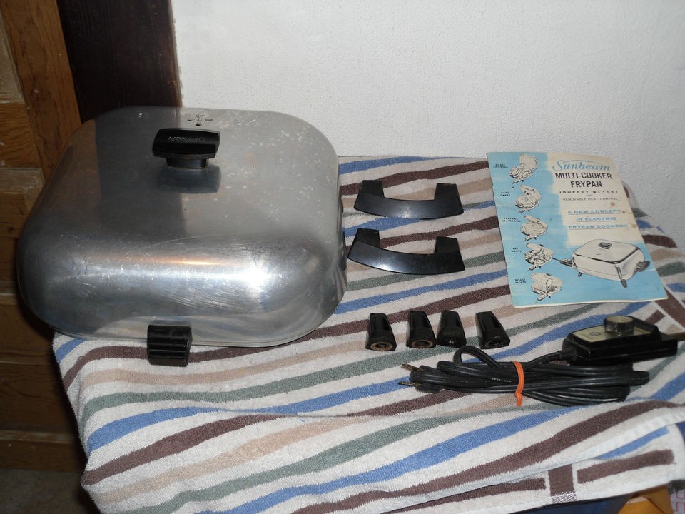   OUT VINTAGE SUNBEAM ELECTRIC SKILLET/ MULTI COOKER FRYPAN # RLB 6T