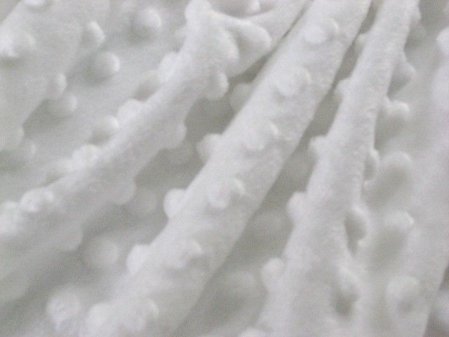   MINKY CUDDLE DIMPLE DOT CHENILLE SEW CRAFT BABY QUILT FABRIC 60 BTY