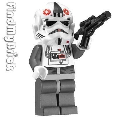 SW737 Lego Star Wars Hoth Battle AT AT Walker Driver Minifigure 8129 