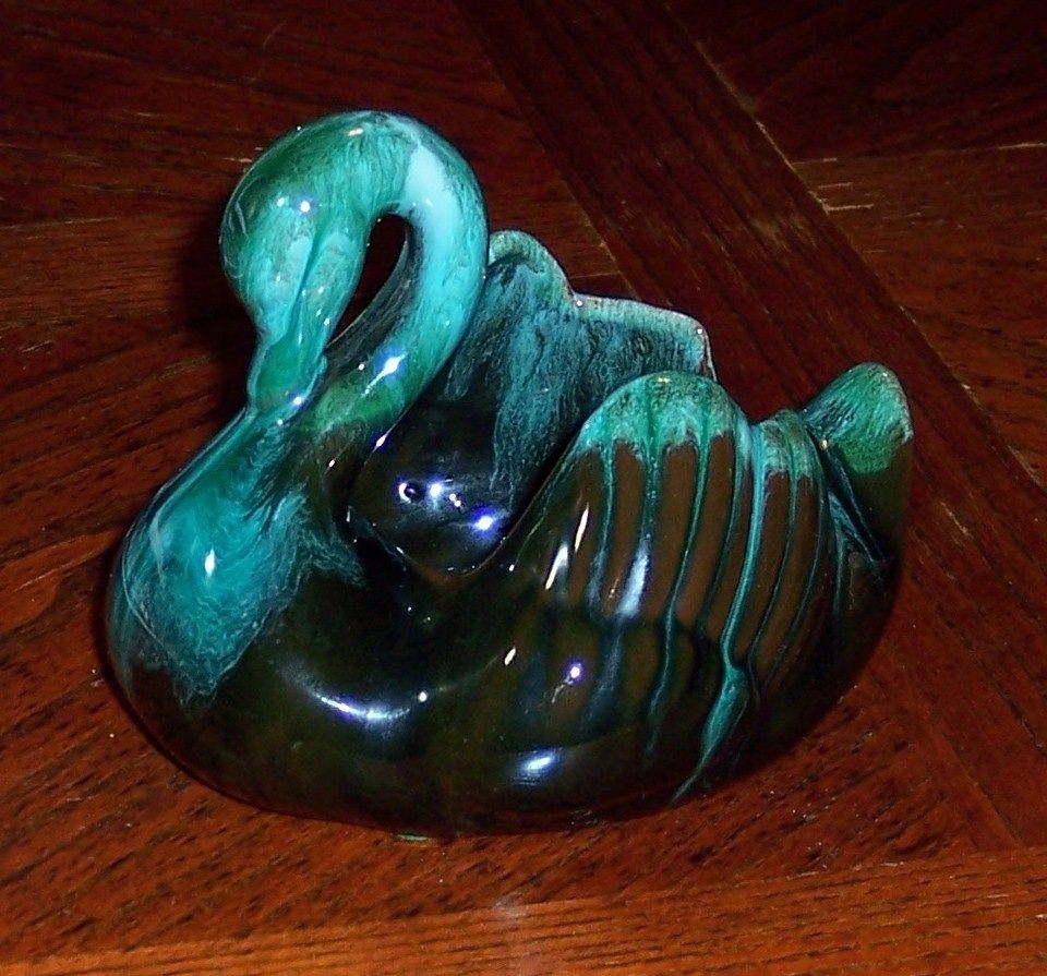 BLUE MOUNTAIN POTTERY SWAN VINTAGE ONTARIO CANADA CANDY DISH