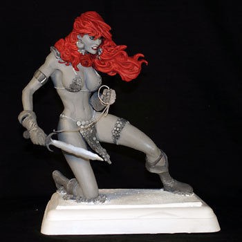   SHE DEVIL WITH A SWORD STATUE ADAM HUGHES FIRST DYNAMITE ENTERTAINMENT