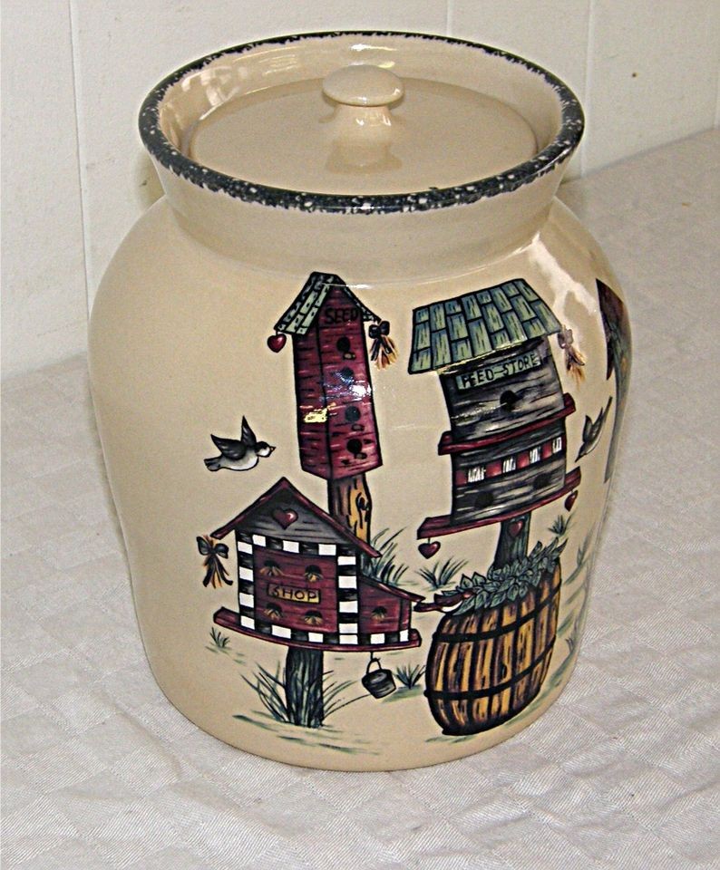 2004 Home & Garden Party Ltd Crock Cookie Jar Made in USA Nice