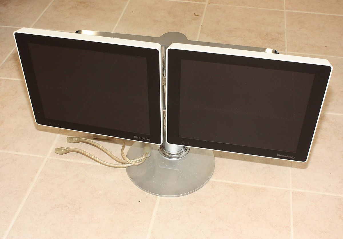 Blumberg Trading Monitor Double 17 Flat Screen Display w Stand FP1500 