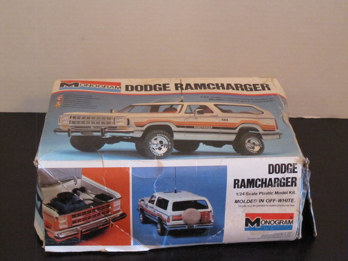  Monogram Dodge Ramcharger 1 24 Model Kit