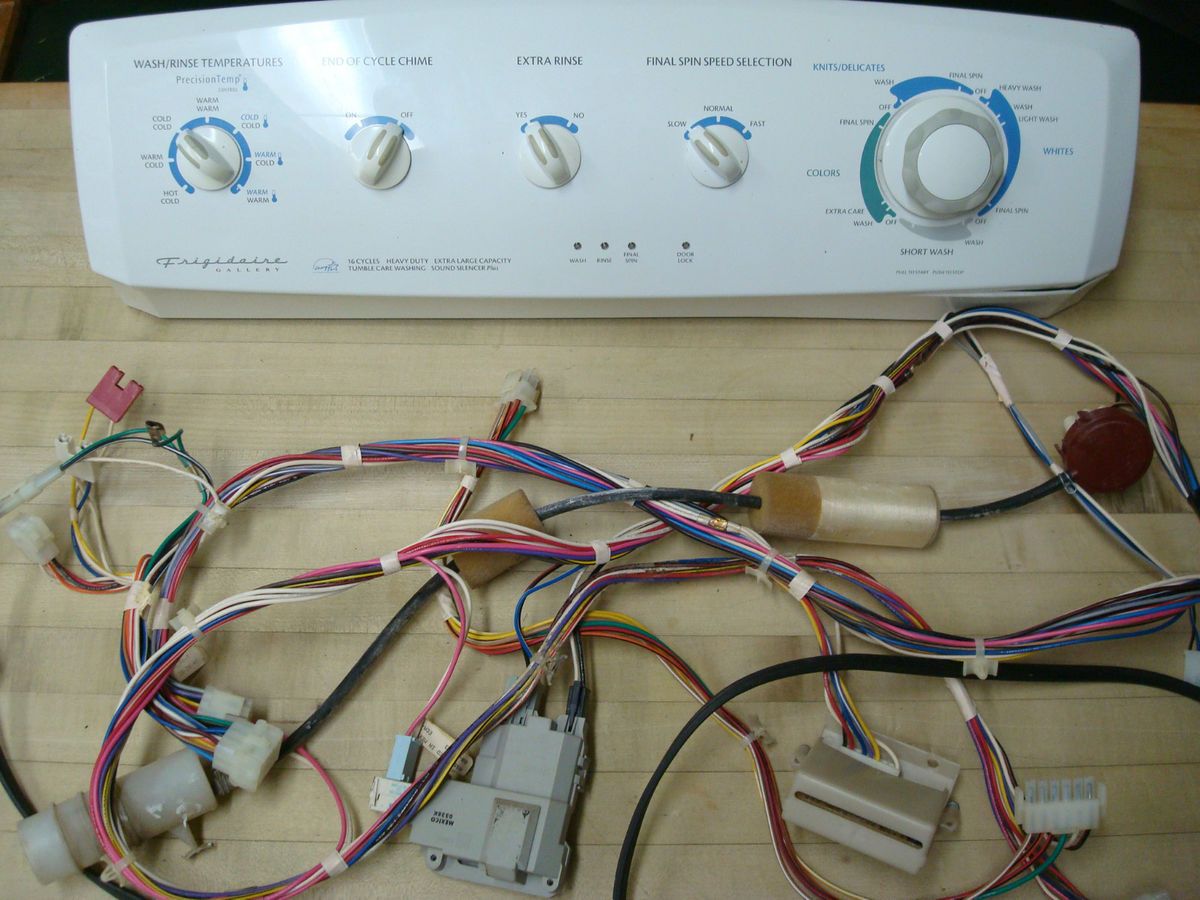 Frigidaire Gallery Model GLTR1670ASO Control Panel Timer Switches and