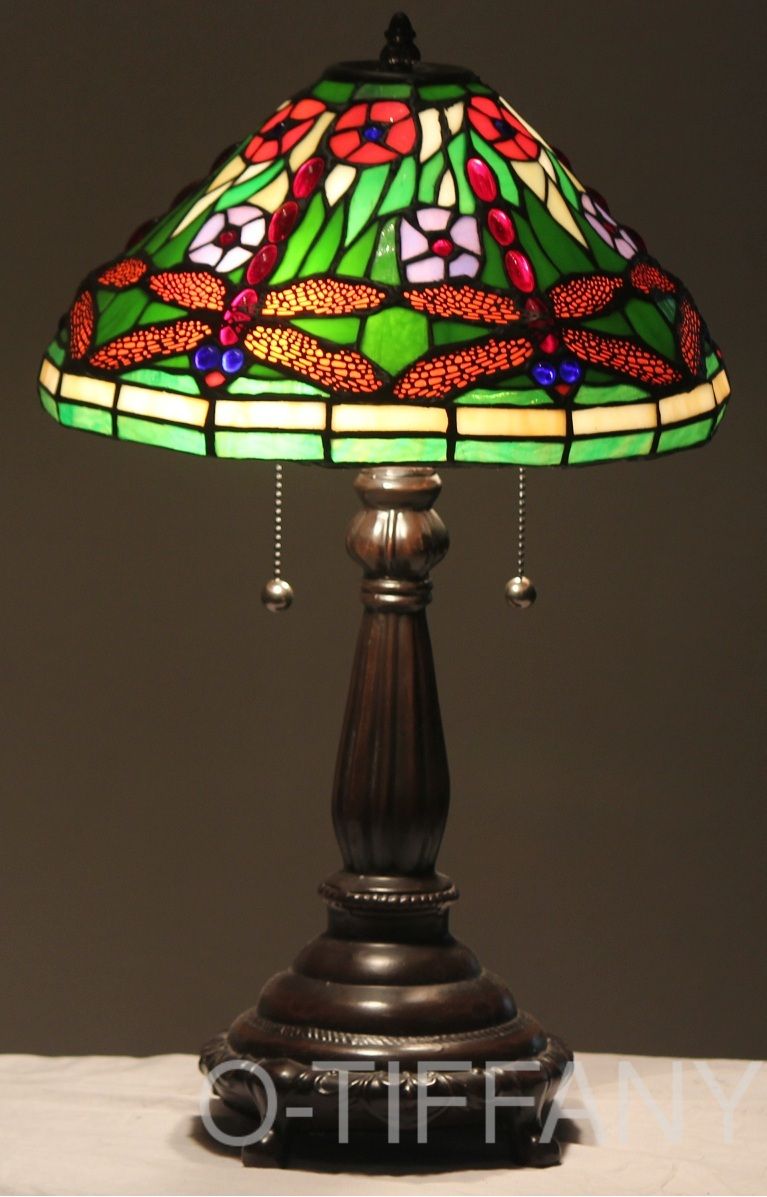 Tiffany Style Stained Glass Table Lamp Dragonfly Pond