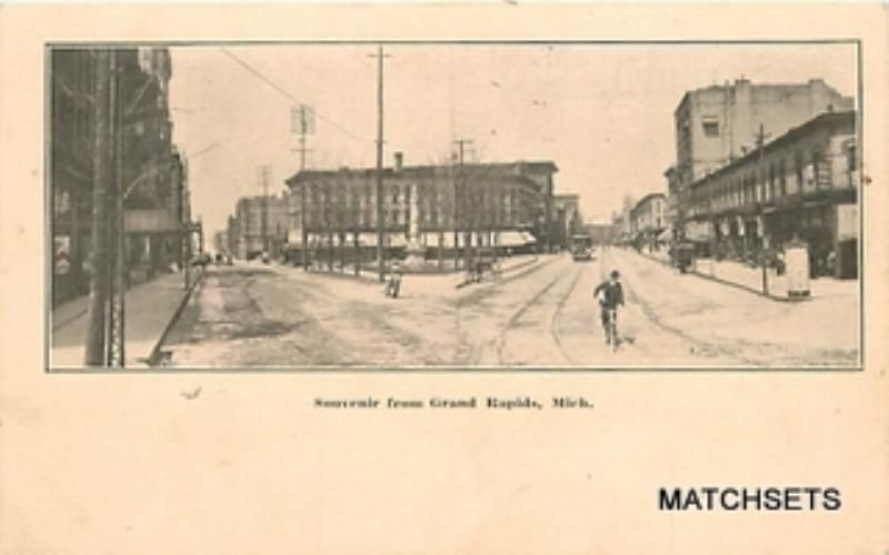 Grand Rapids Michigan Sovenir Street Scene Undivided Postcard