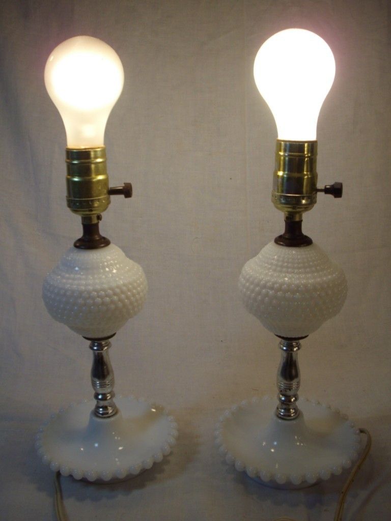 Vintage Pair of Hobnail Bedside Vanity Table Lamps