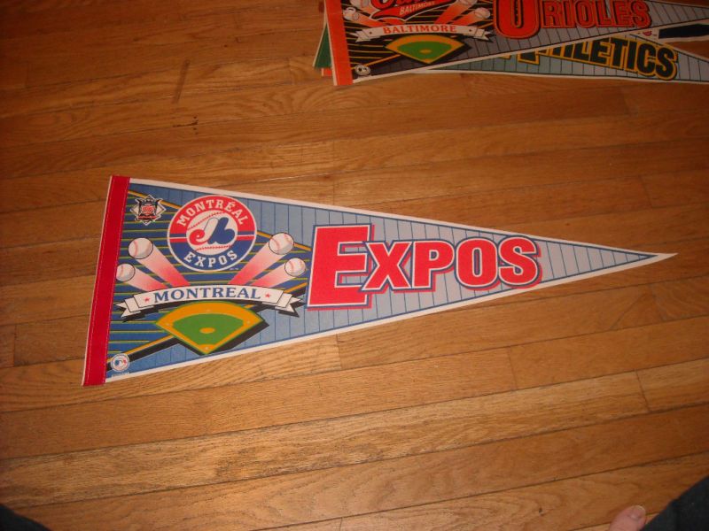 ORIGINAL 1990S MONTREAL EXPOS MLB PENNANT