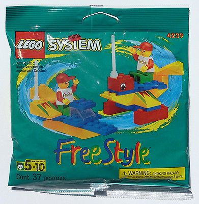 FREESTYLE PARTS & TIMMY MINIFIG 4239 Bricks/Plates for boat car plane
