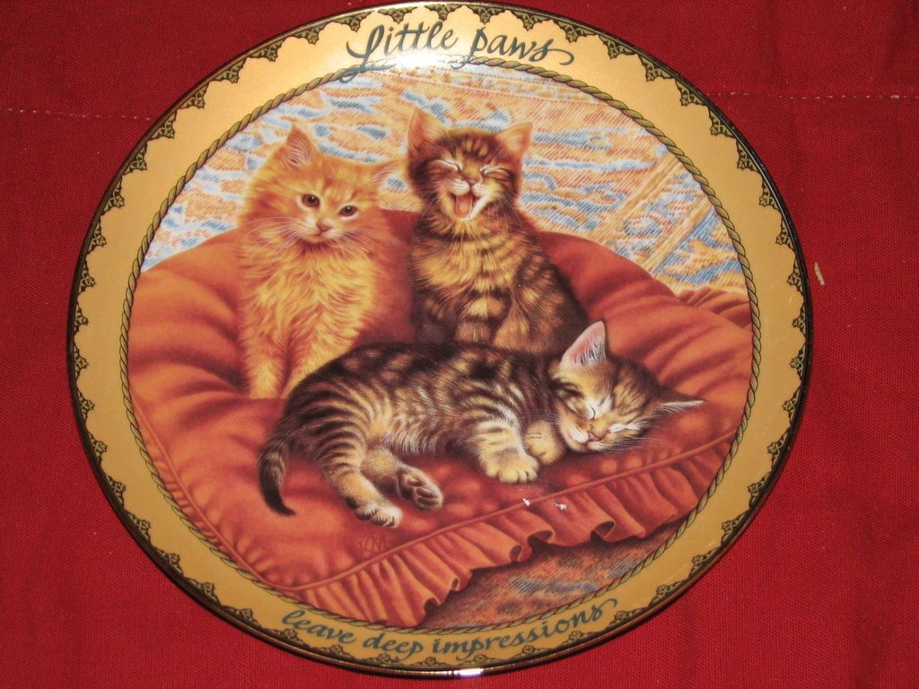 Bradford Exchange collector plate, little paws leave deep impressions
