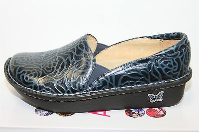 Womens Alegria PG Lite DEB 533 Debra Navy Embossed Rose Clogs Sz 41